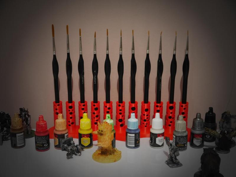 Artistic Paintbrush Stand