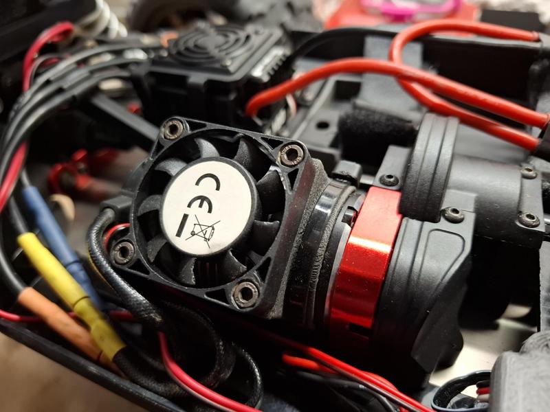 Motor-Fan-Holder for 1/8 RC-Cars