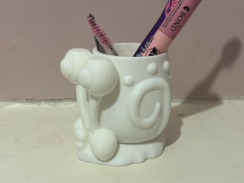 Gary the snail multipurpose pot