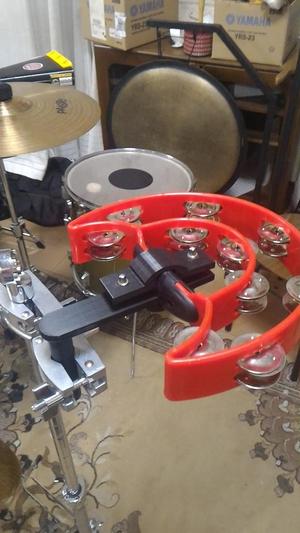 Tambourine Clamp , basque