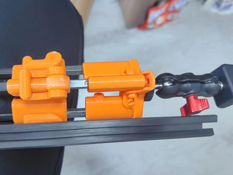 Compact Carbon Fiber Tripod