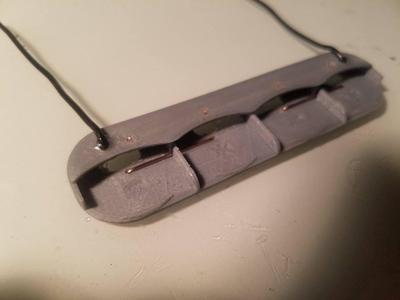 Coin Batter Holder 4pk In Series 12v 