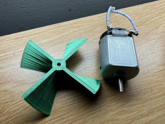 130 Motor Fan Blade - 2mm Diameter