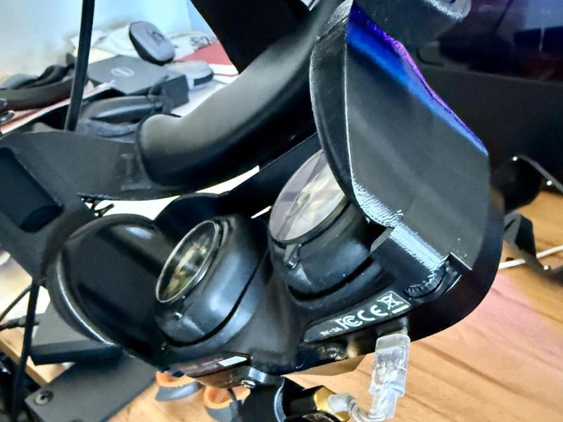 MeganeX 8K – Light Blocker Mod