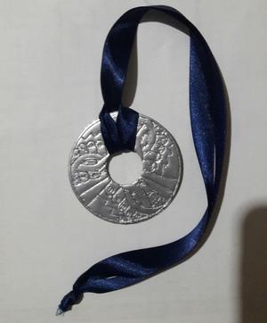 Medal "Flower" of the culture Purepecha of Mexico (English) Medalla "Flor" de la cultura Purepecha de México (Español)