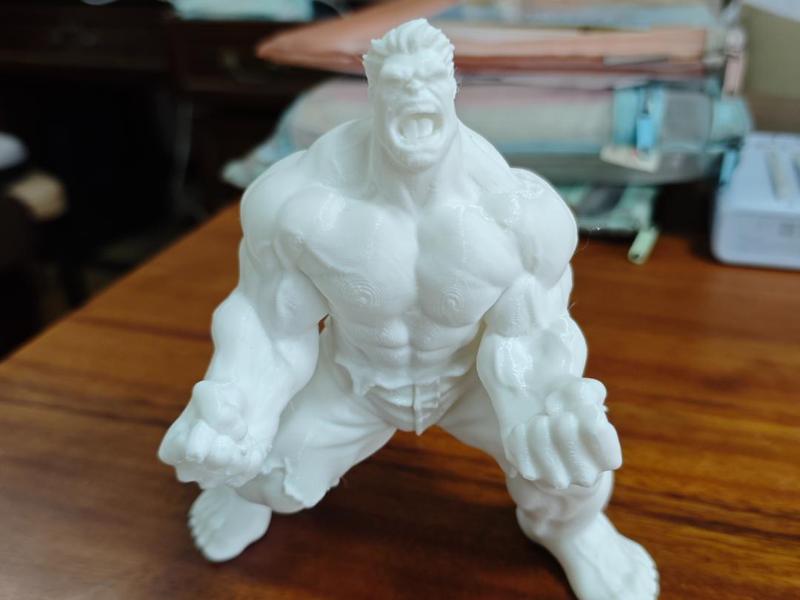 Red Hulk Marvel character model, anime, separate parts, easy to assemble, glue assembly, paintable, sturdy, scalable props, home furnishings, model, children's toy