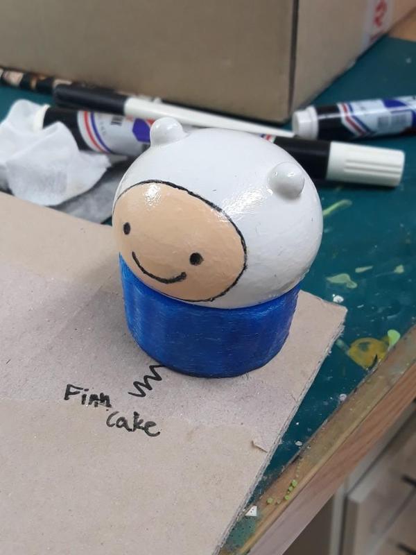 finn cake (sdcard holder)