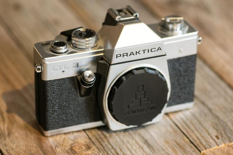 Camera body cap (M42 Lens mount)