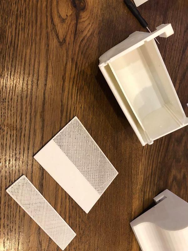 Coal reactor, an adsorbent box for aquarium