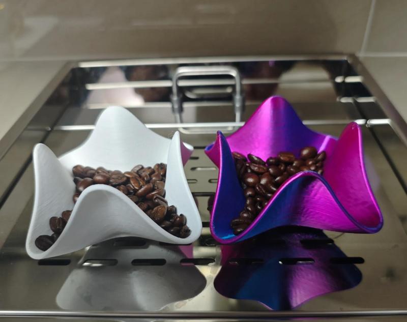 Four-Sided Coffee Bean Scoop