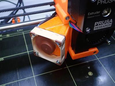 Original Prusa i3 MK2 40x40x10mm fan adapter