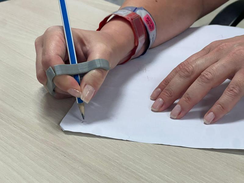 Finger Brush Holder - Three Finger Version