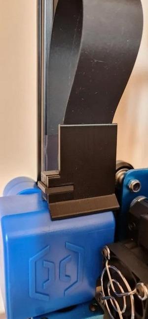 Flex/Cable protection Z-Axis for Artillery Genius