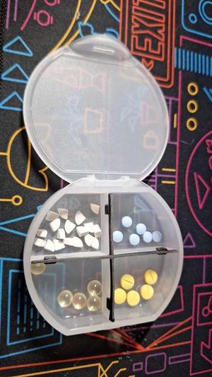 basic Bottle Bottle Pill case wall for small pills