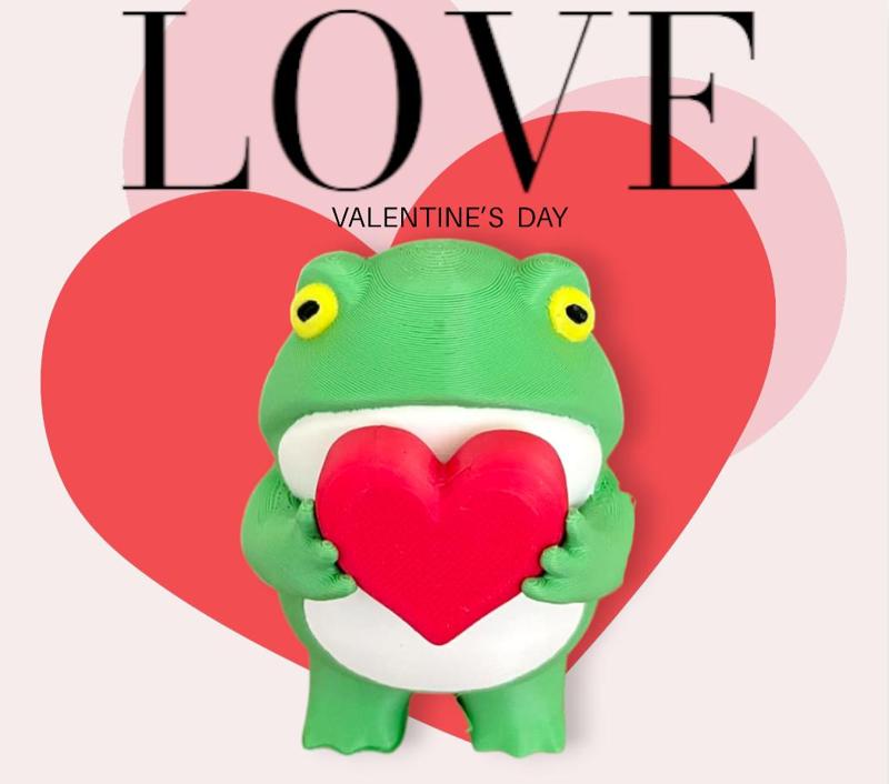 Adorable Frog Figurine Holding a Heart / 3MF Included / No Supports