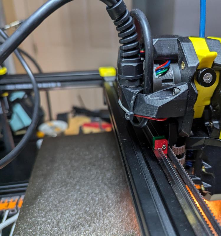 SB2209/SB2240 - CW2 Cable Bridge, PG7 w/ Cutout for Can Cable