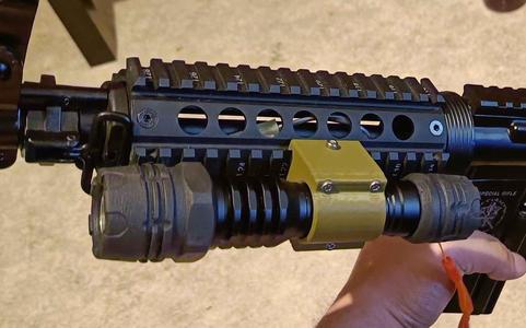 Airsoft Picatinny flashlight