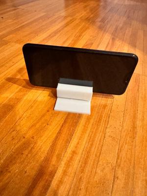 A phone stand for pretty slim phones