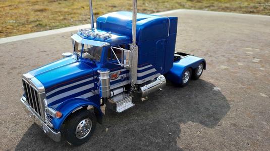 Rechter Kotflügel für 1:24 Peterbilt 378