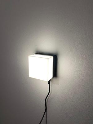 Simple Wall Lamp