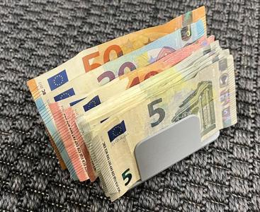 simple banknote sorter