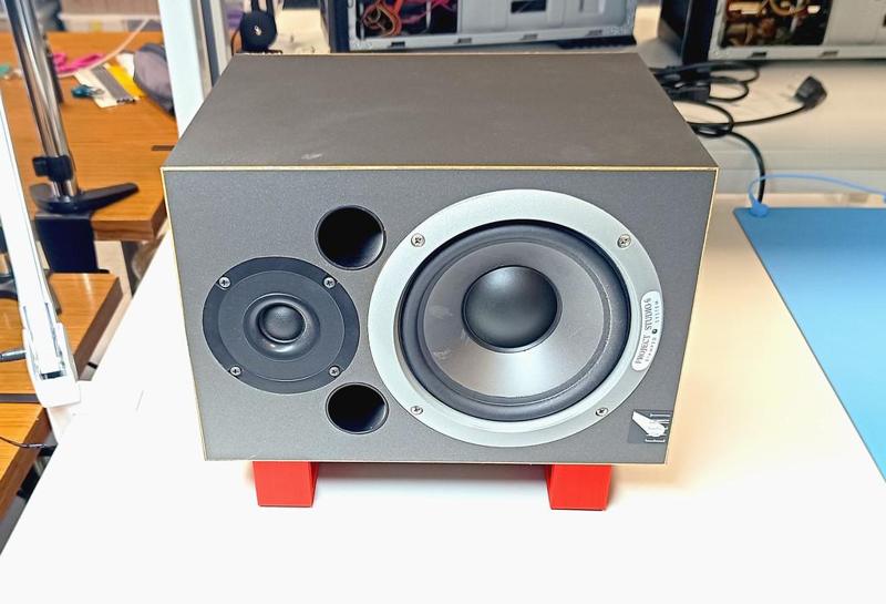 Studio Monitor / Loudspeaker Stand