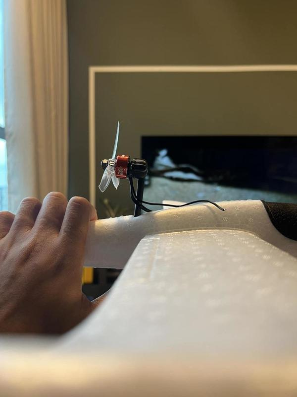 Pusher mount Hand Throw Glider