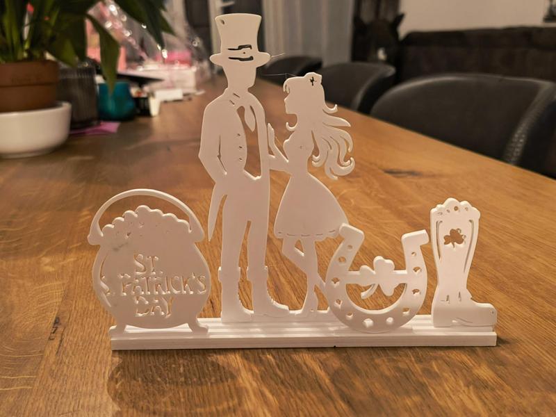 St. Patrick’s Day crafted silhouette decoration I