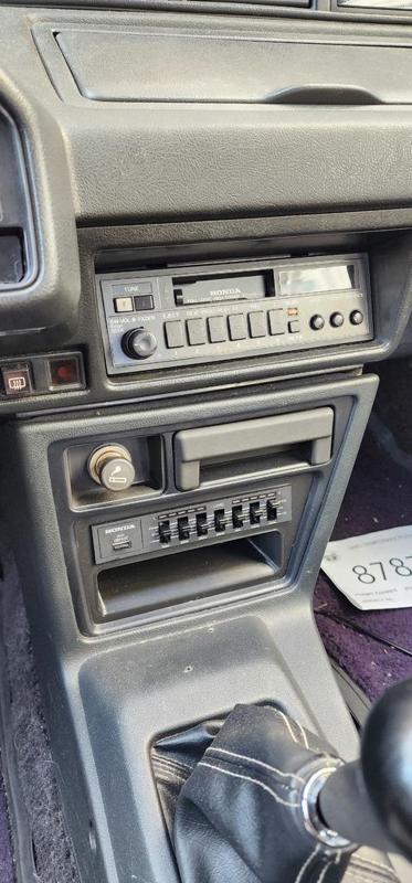 1G Honda CRX Center Console Equalizer Insert