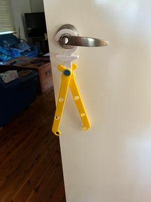 EZPZ Hanger