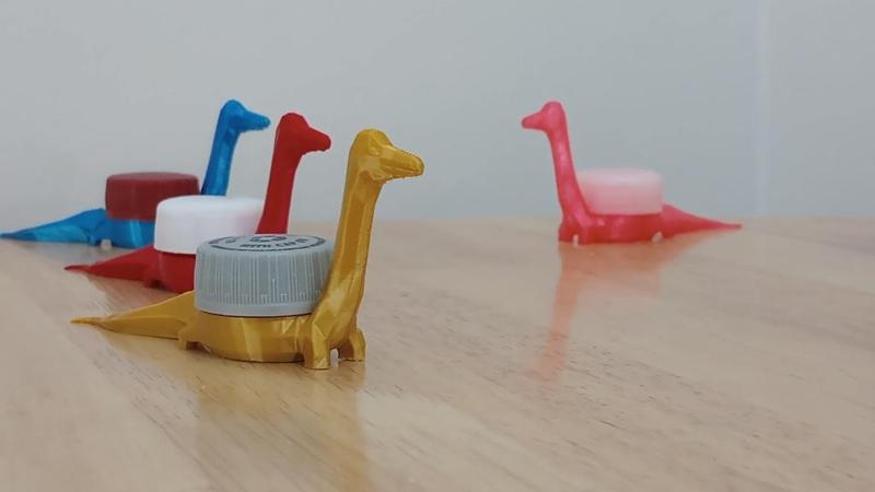 Low-poly bottle cap dinosaur (US 2 Liter/PCO-1810)