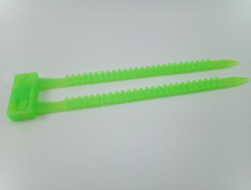 Double Zip Tie / Cable Tie Vertical