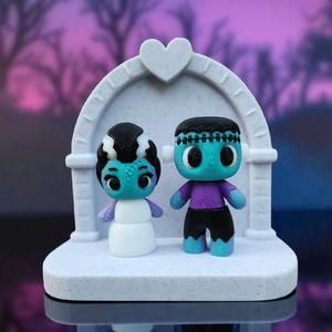 Frankie & His Bride (Flexis) + Gothic Display Stand 