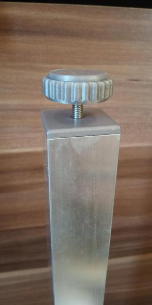 Leveling leg (not only) for shoe cabinet