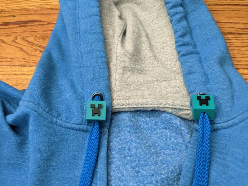 Minecraft creeper hoodie charm (no AMS)