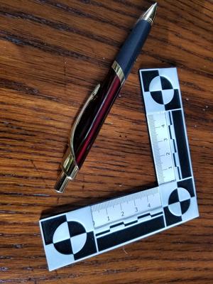 Photomacrographic Scale