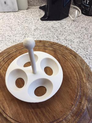 Egg holder