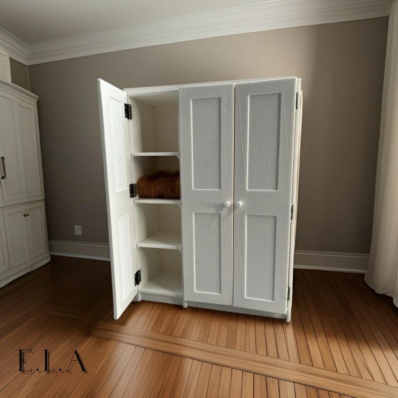 True miniature replica of the wardrobe 10:1