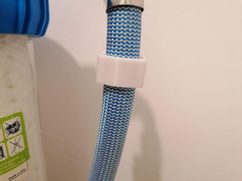 colliers fixation plomberie