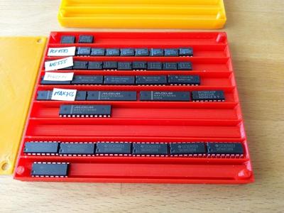 DIP IC Box