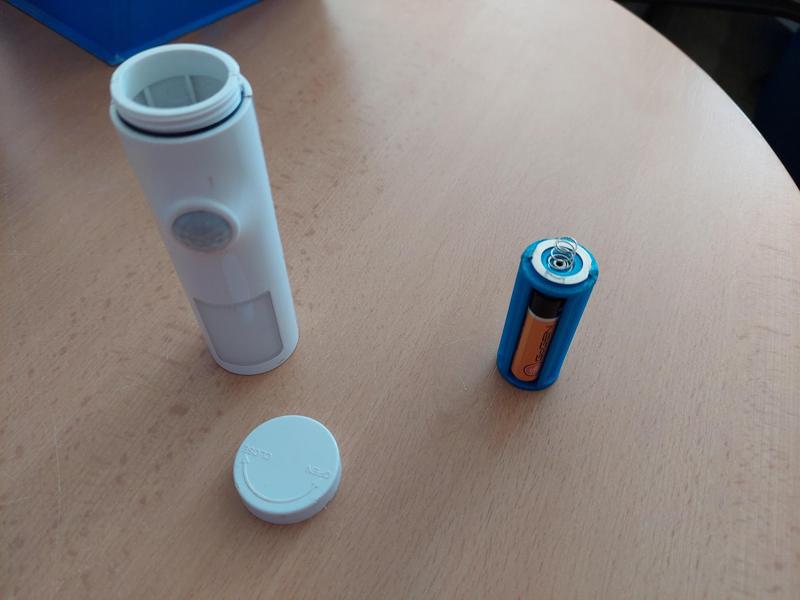 Osram torch AAA battery holder