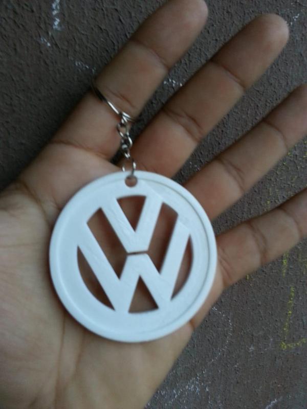 vw logo keychain , key ring . key ring .
