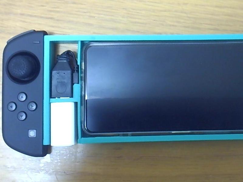 Android phone with Joy-Con horizontal
