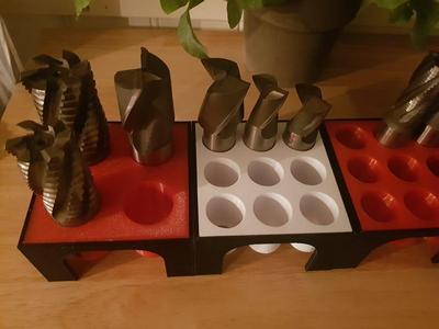 Holder for 16, 25 and 32mm end mills