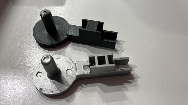 Shower: Holder for the Door -- Dusche: Halterung für die Tür