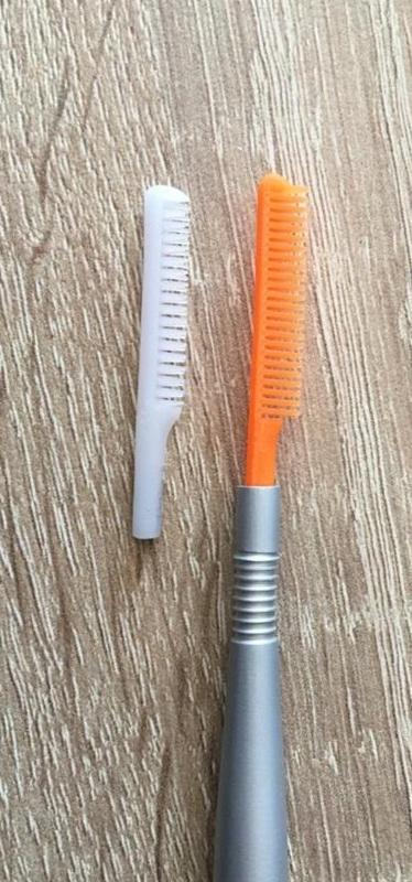 Cepillo para peinar pestañas/ eyelash brush