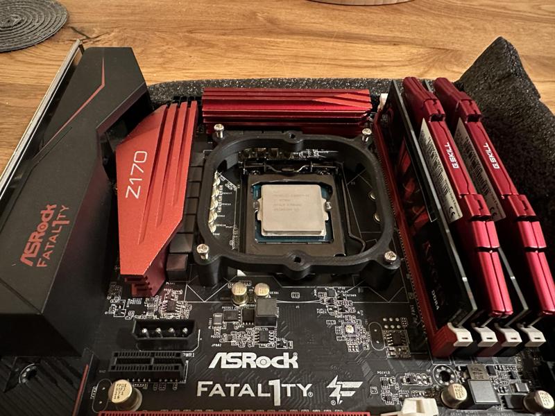 Zalman CNPS 9000 Intel Sockel 115X Adapter