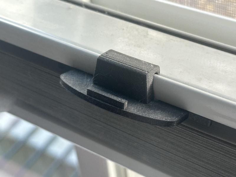 Hunder Douglas Cellular Shade Handle