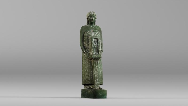 001647 Ancient Egyptian Priest – High-Detail 3D Scanned Statue