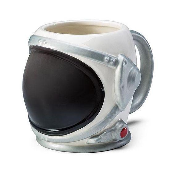 Astronaut helmet pen holder